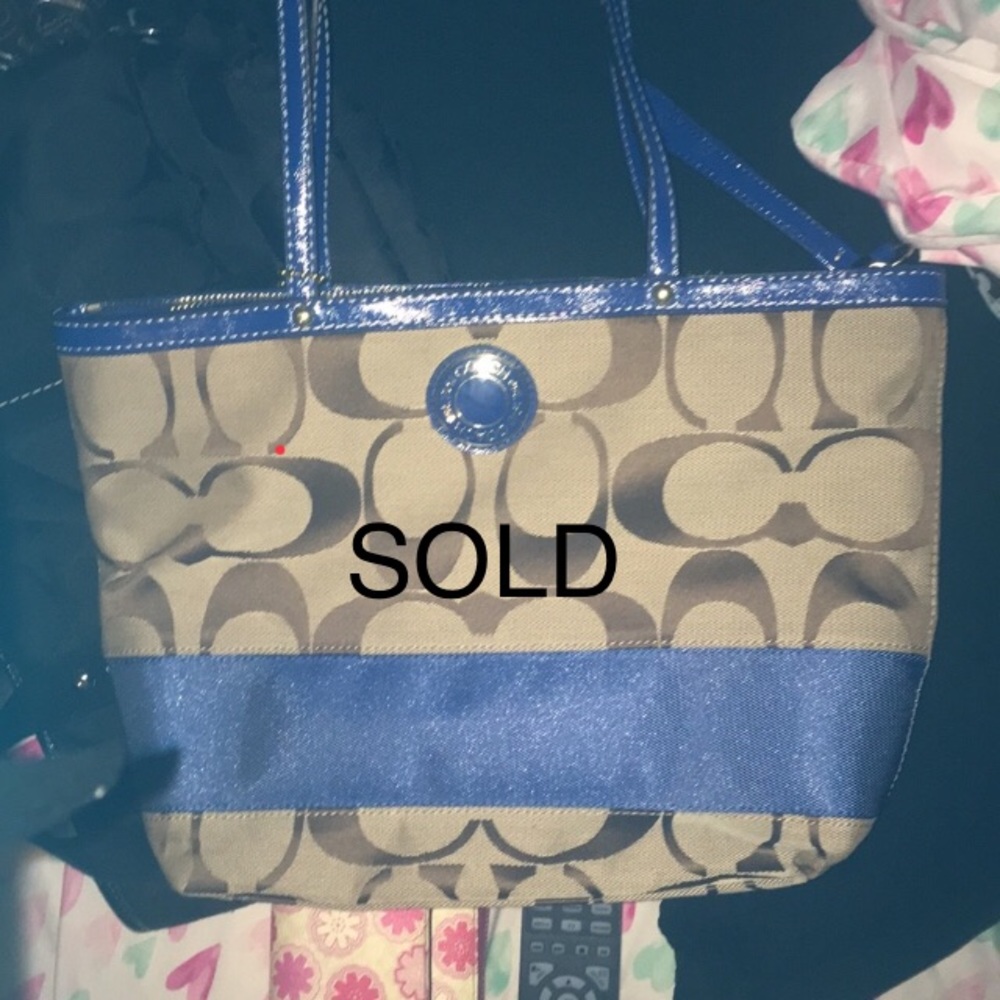 SOLD. Authentic coach signature handbag